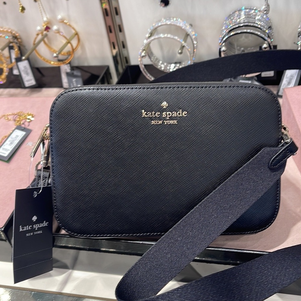 Kate Spade Madison Mini Camera Bag
COLOR:
Black 
NWT - Picture 4 of 16